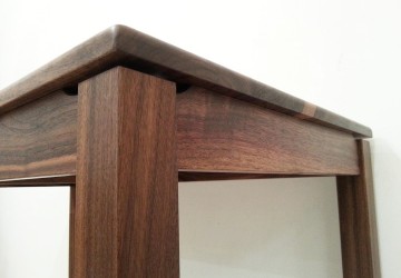 walnut (900*500*760)
