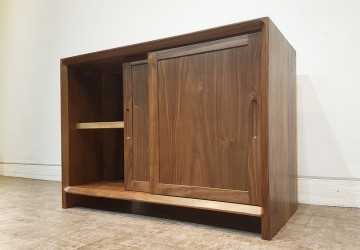 walnut (700*330*500)