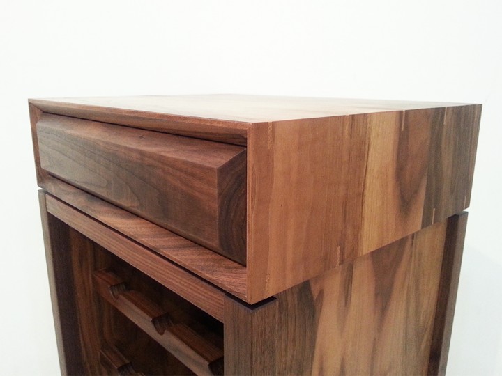 Walnut(500*400*900)